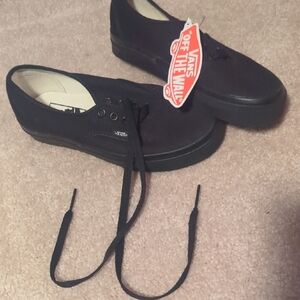 Vans Men's Classic Black Sneakers
